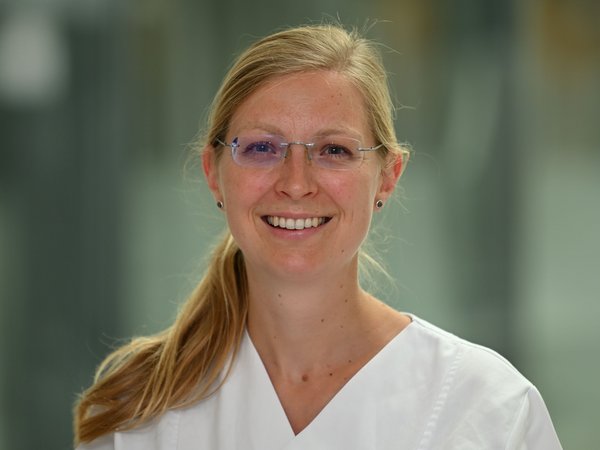 Dr. Tabea Becker-Grünig