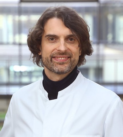 Dr. Maurice Cabanis