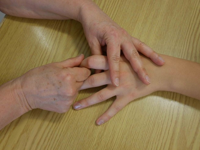 Ergotherapie an den Fingern