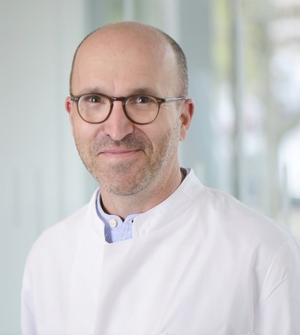 Dr. Thomas Schreiber